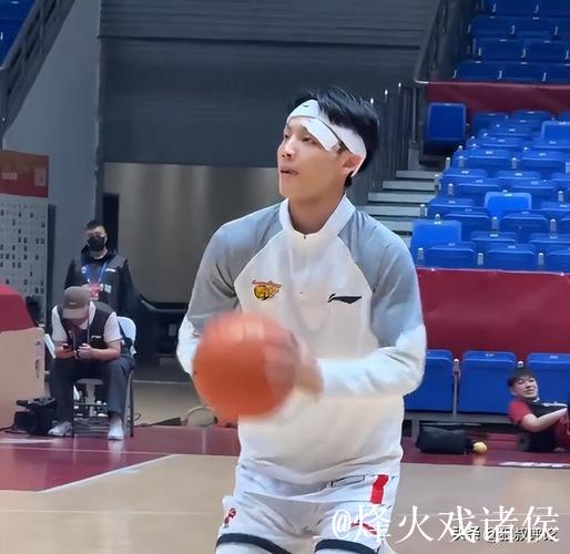 广东迎战浙江前瞻：徐杰伤情待定 萨姆纳约克领衔外援对决