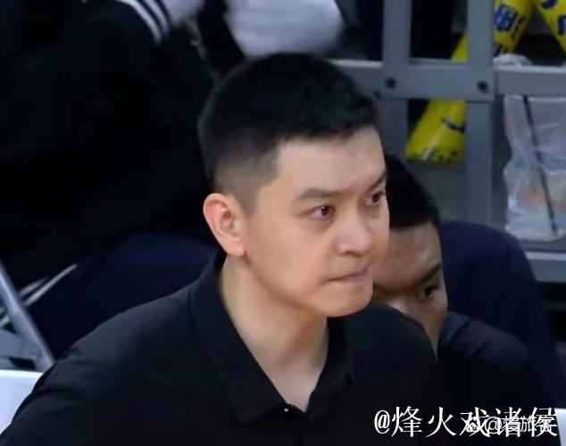 杨鸣：赢下一个没有周琦的广东队参考价值不大